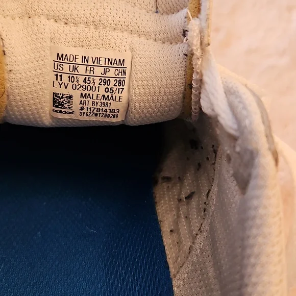 GUC Men's Adidas Busenitz White & Sneakers. Size 11. - Picture 8 of 9